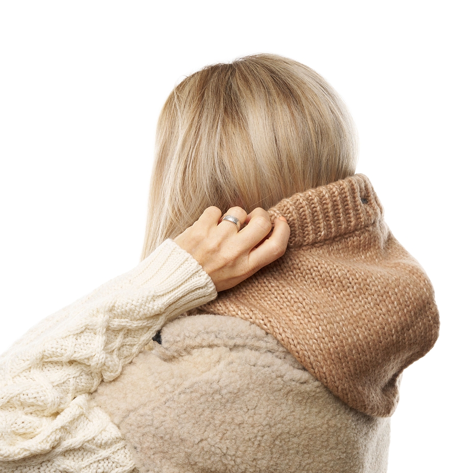 Wełniany dzianinowy kaptur Supersoft Merino Alvear beżowy
